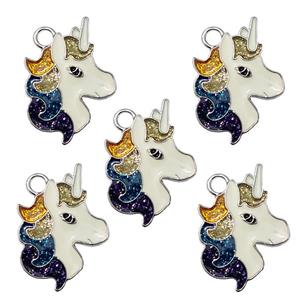 آویز گردنبند زنانه مدل اسب تک شاخ کد 25 بسته 5 عددی