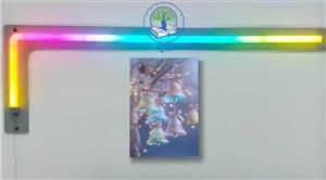 تابلو شاسی عکس کریسمس کیوت زنگوله های براق طلایی صورتی پاستلی