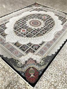 فرش 700 شانه نقشه مانلی زمینه سرمه ای – پلی استر