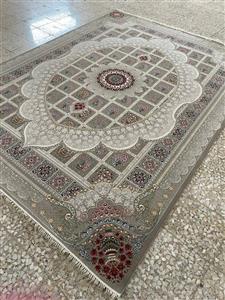 فرش 700 شانه نقشه مانلی زمینه فیلی – پلی استر