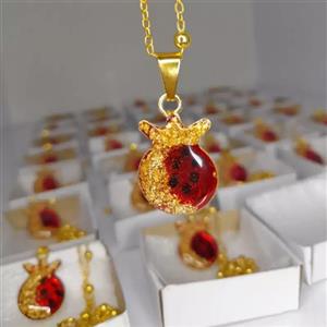 آویز گردنبند مدل انار یلدا کد AG 957