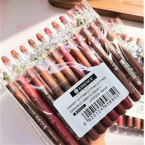 رژلب مدادی اسنس تراش دار شماره 01