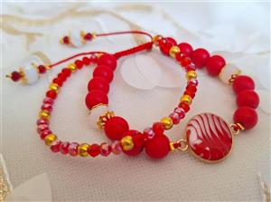 دستبند زنانه مرواریدی پلاک رزین دو ردیفه کد 09