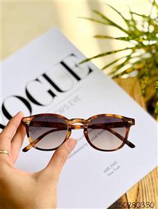 عینک زنانه برند gentle monster فرم کائوچو دارای استاندارد uv400 همراه با کاور و دستمال کد 2415199