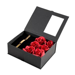کادو ولنتاین باکس گل و دستبند کارتیه طلایی کد val66