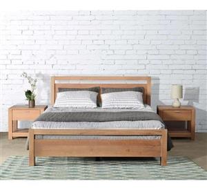 تخت خواب چوبی سبک مینیمال دونفره سایز 200*180 کد 493