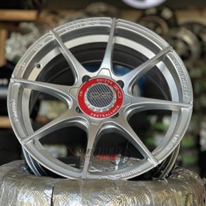 رینگ اسپرت فرمولا OZ سایز 15 نقره ای