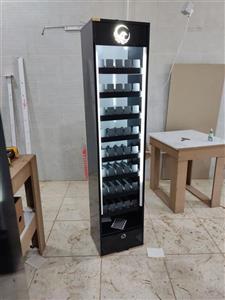 استند سیگار و تنباکو ایستاده 40 باکس چراغ دار مشکی