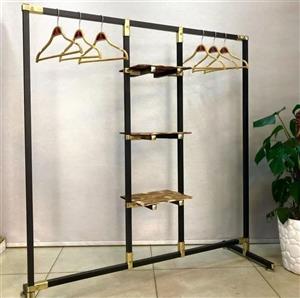 رگال لباس ایستاده ابعاد ارتفاع 150عرض 150 کد R10