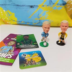 اکشن فیگور برند ساکروی 2عدد هالند با کارت فوتبالی کیمدی 