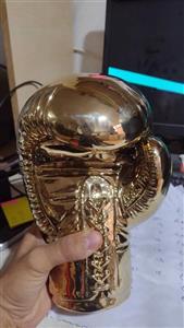 تندیس دستکش بوکس طلا