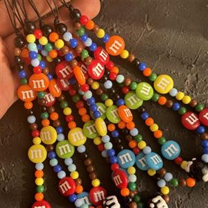 آویز گوشی اسمارتیز M & M کد a1017