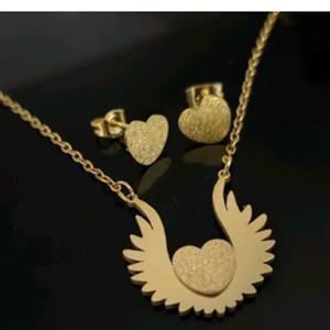 نیم ست زنانه گوشواره و گردنبند مدل عاشقانه بال فرشته کد 21
