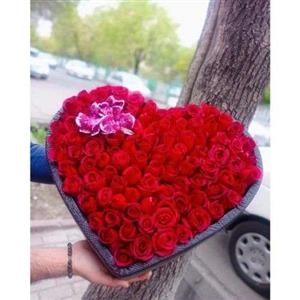 خرید سبد گل رز a392
