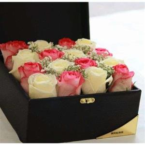 تزیین سبد گل رز طبیعی a416