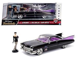 ماشین فلزی کادیلاک مدل 1959 Cadillac Coupe Deville و فیگور فلزی CatWoman با مقیاس 1:24