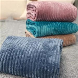 پتو مسافرتی مدل کرکره‌ای (پلیسه) سایز دو نفره کد tur010