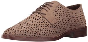 Vince Camuto Women's LESTA Oxford Flat