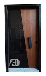 درب ضد سرقت روکش گردو با شیشه (مدرن) کد TM8004