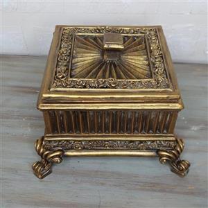 ظرف شکلات خوری ظرف سرو پلی استر طرح کلاسیک 