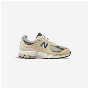 کتونی مردانه برند New Balance مدل 2002R