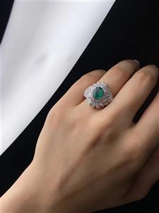 انگشتر زمرد جواهری سلطنتی زنانه ایتالیایی کد۹۰۴