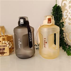 بطری آب پلاستیکی 2200 میل کد 1912