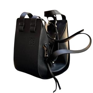 کیف دستی چرمی زنانه برند لوئوه LOEWE مدل Hammock
