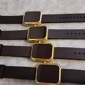 ساعت اسپورت طرح اپل بند سیلیکونی مشکی و طلایی و رز گلد