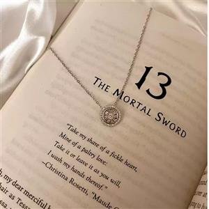 گردنبند دایره ای نگین دار