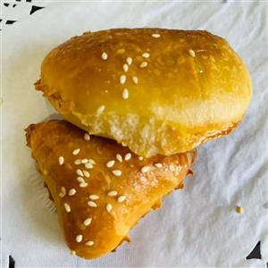 پیراشکی گوشت یا مرغ