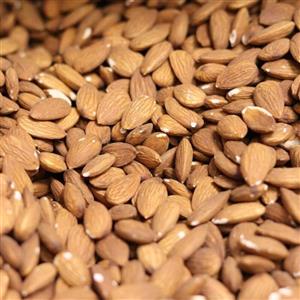 مغز بادام درختی خام فله ای