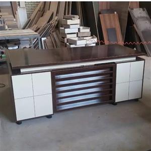 میز کارمندی و مدیریت