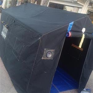چادر مسافرتی خیمه 2 در 3 جنس برزنتی و لوله گازهمراه با جای لوله بخاری
