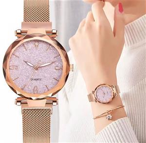 ساعت مچی زنانه با طراحی درخشان و قاب تراش‌خورده