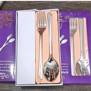 قاشق و چنگال برند یونیک طرح ناخنی ساخت آلمان (اصل)حک شده آهن ربا نگیر موجودی بگیرین