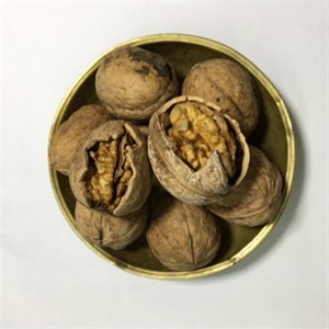 گردو با پوست درجه یک (1 کیلو)