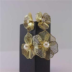 گوشواره میخی طرح گل دو طبقه زنانه کد 3004