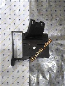 پایه دیاق نگهدارنده جعبه فیوز CBM  BCM داخل اتاق داشبورد پژو 207 رانا پلاس پژو206 اصلی