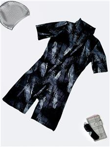 مایو نیمه پوشیده سرهمی زنانه پادار و آستین دار ضد کلر اسپیدو ( Speedo ) کاپدار