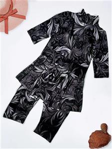 مایو نیمه اسلامی پوشیده زنانه مدل دامنی آستین دار و پادار اسپیدو ( Speedo ) ضد کلر