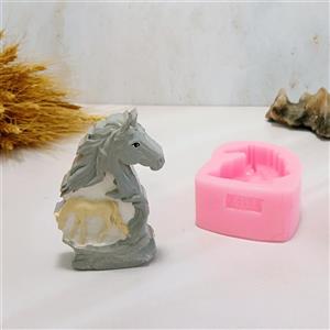 قالب شمع کوشا مدل اسب تو دل اسب 