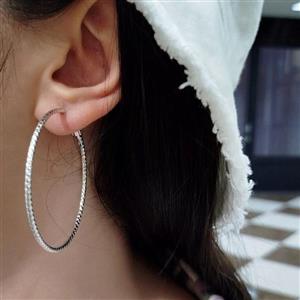 گوشواره حلقه ای رنگ سیلور بسیار سبک با لیبل اصالت کالا