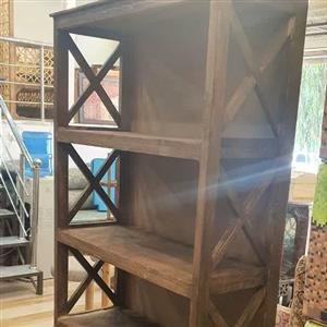 استند چوبی اطلس کشودار