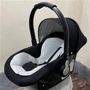 کریر نوزاد جنس دسته فلزی با تشک 
