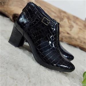 نیم بوت ورنی