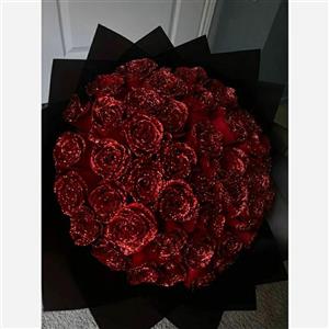 دسته گل روبانی 25 شاخه قرمز رنگ(پس کرایه)