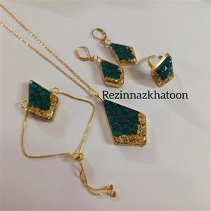 ست بدلیجات طرح لوزی رزینی زنانه و دخترانه 