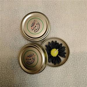 گیفت شمع با طرح گل بابونه مناسب محرم