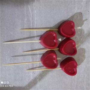شمع قلبی مناسب برای کادو ودکور وهدیه و ولنتاین روی کیک با انواع رنگ سایز 2سانت در بسته 5 عددی